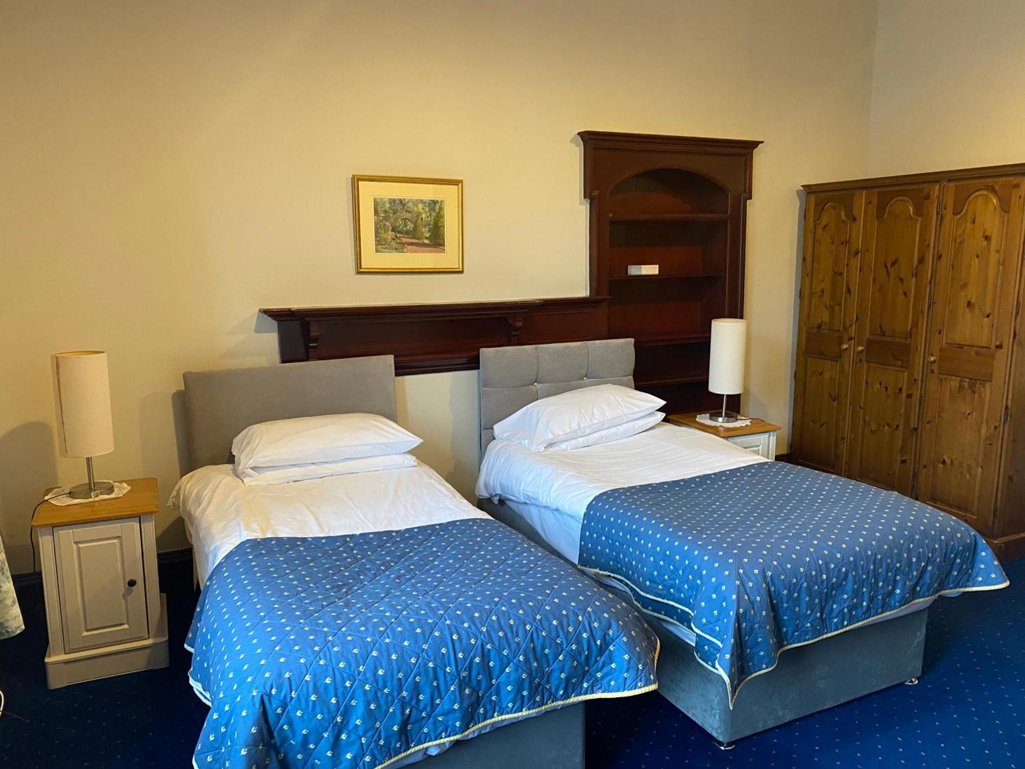 Townhouse Apartments Ayr Bagian luar foto