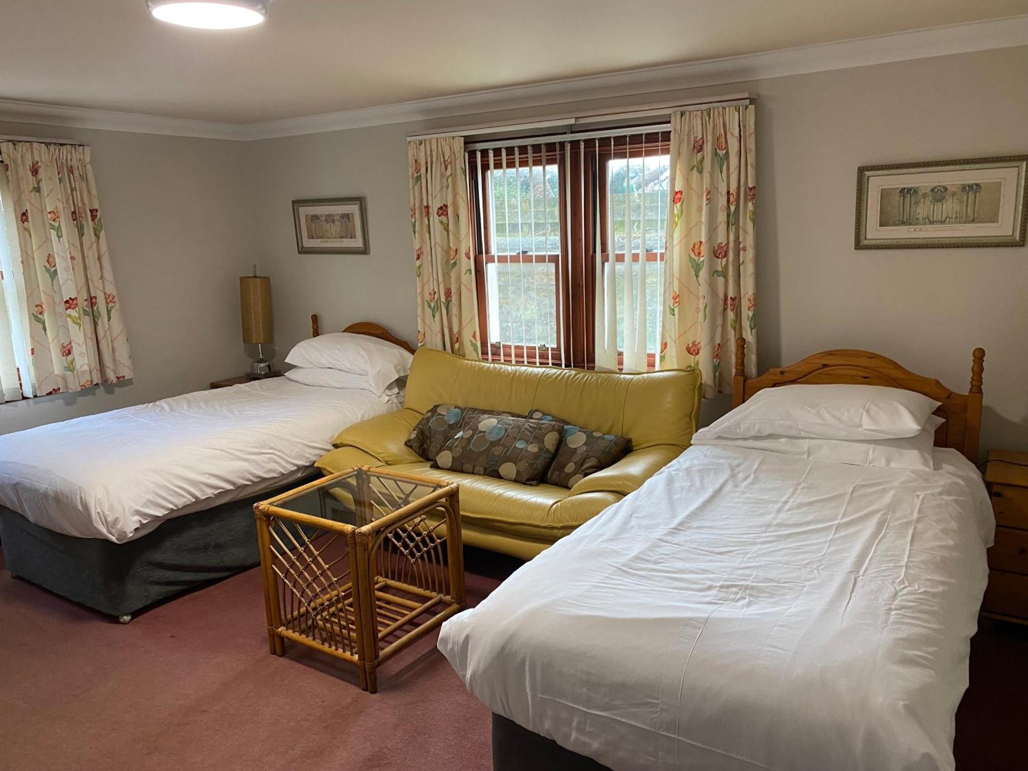 Townhouse Apartments Ayr Bagian luar foto