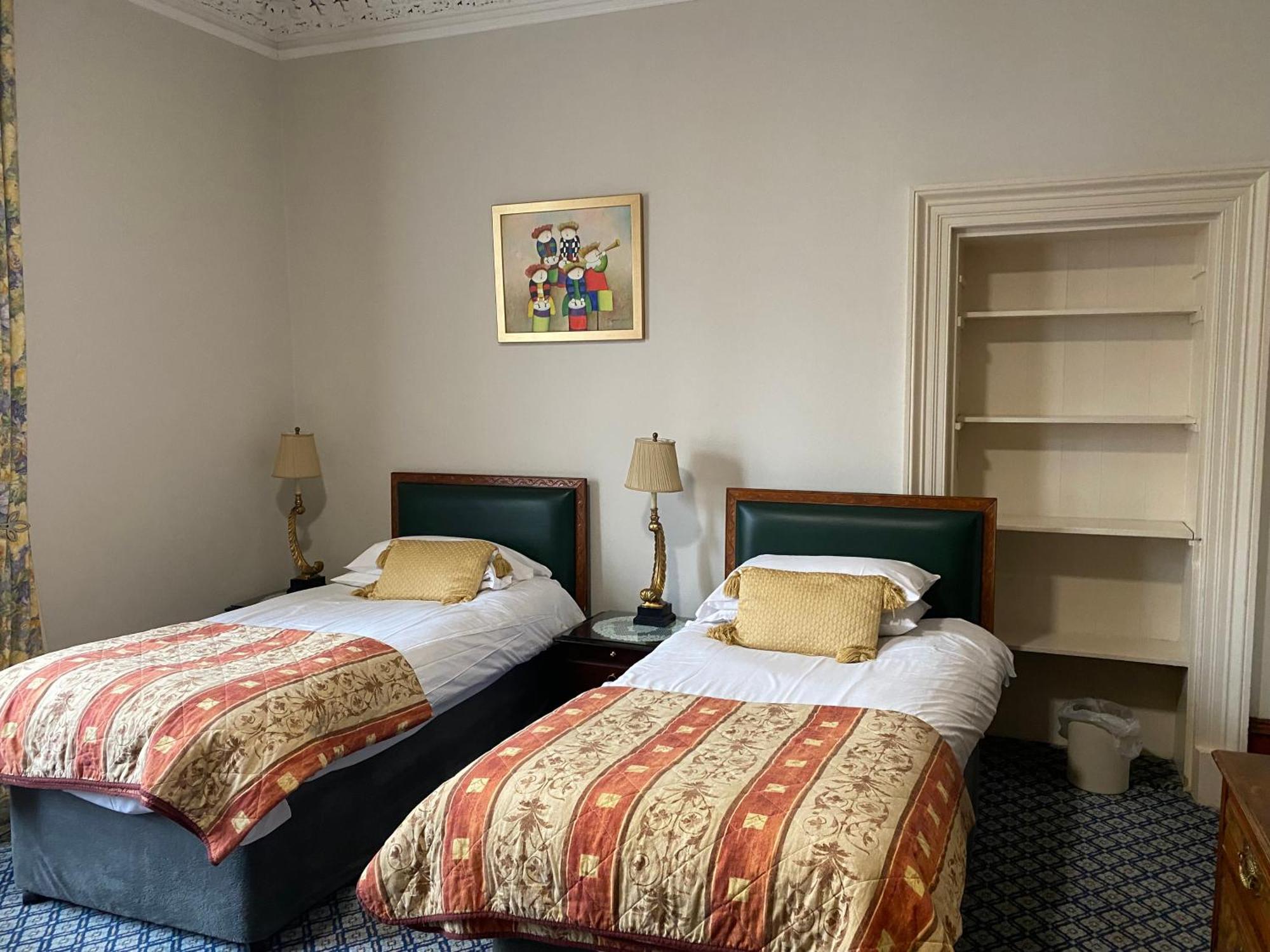 Townhouse Apartments Ayr Bagian luar foto