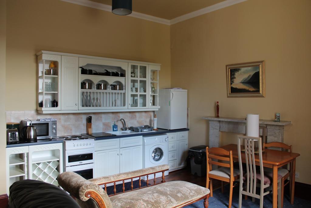 Townhouse Apartments Ayr Bagian luar foto